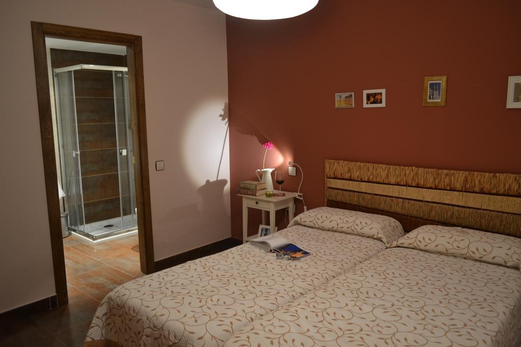 Double Room Private Bathroom